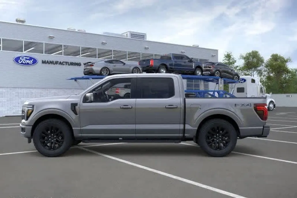 2025 Ford F-150 Lariat photo 1