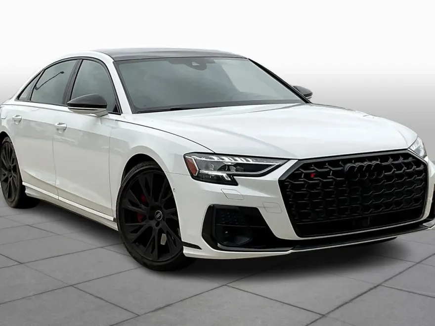 2025 Audi S8 4.0T photo 1