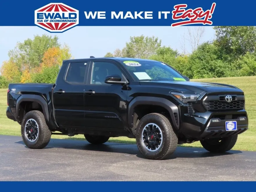 2024 Toyota Tacoma TRD Off-Road photo 1
