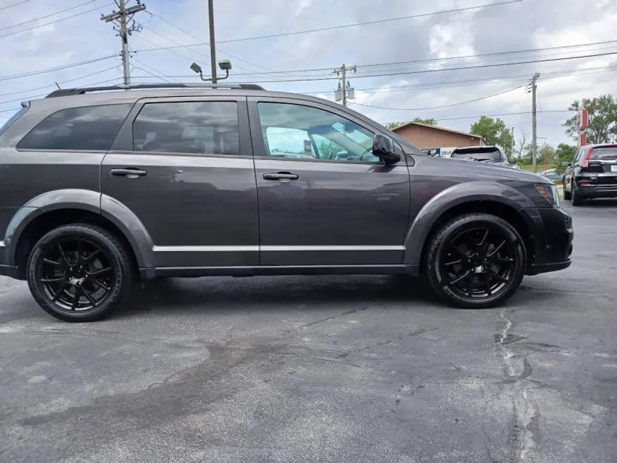 2017 Dodge Journey GT photo 1