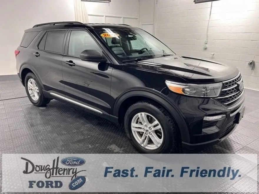 2024 Ford Explorer XLT photo 1