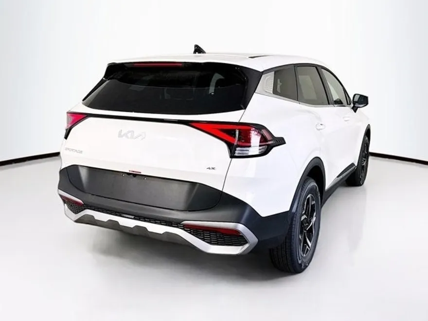 2025 Kia Sportage LX photo 1
