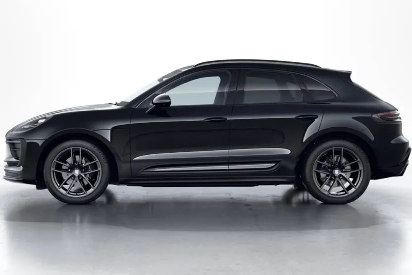 2026 Porsche Macan T photo 1