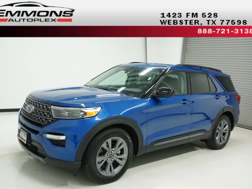 2022 Ford Explorer XLT photo 1