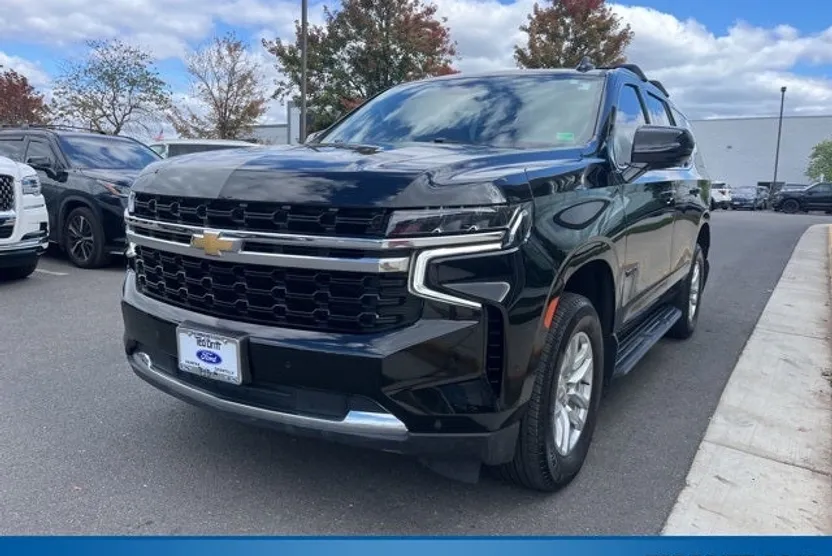 2023 Chevrolet Tahoe LS photo 1