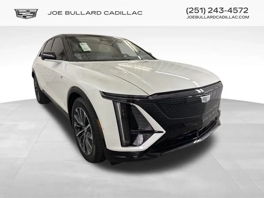 2025 Cadillac Lyriq Sport photo 1
