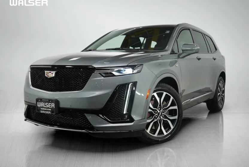 2025 Cadillac XT6 Sport photo 1