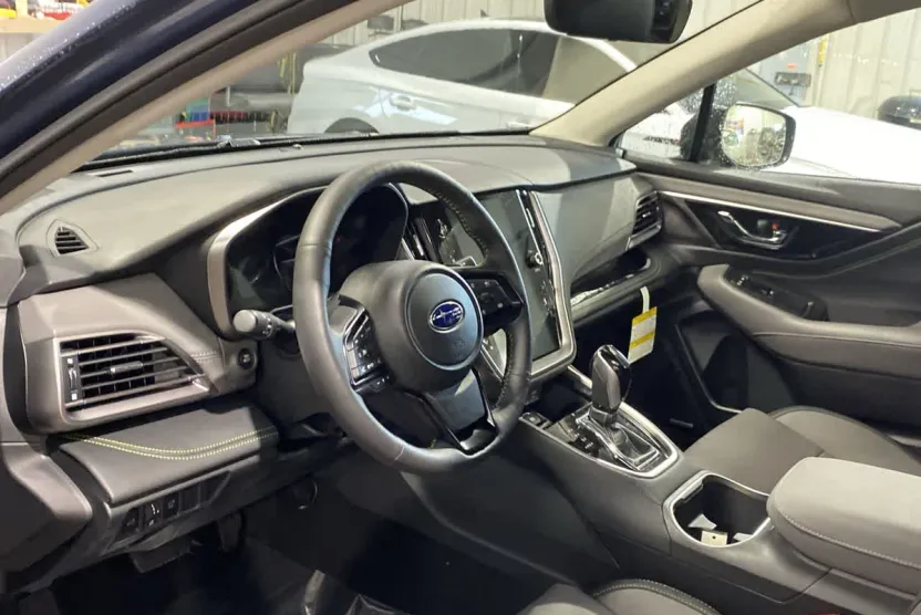 2025 Subaru Outback Onyx Edition photo 1