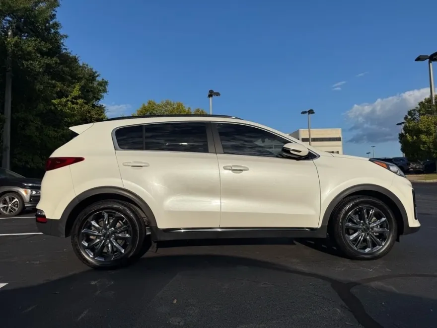 2022 Kia Sportage Nightfall Edition photo 1
