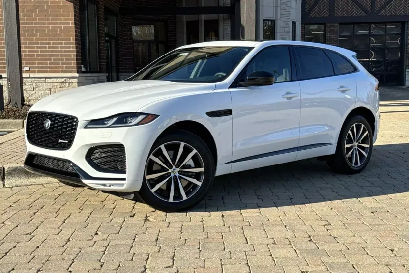 2024 Jaguar F-PACE P400 R-Dynamic S photo 1