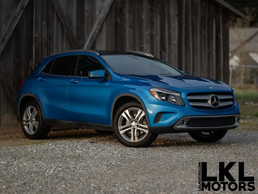 2015 Mercedes Benz GLA 250 4MATIC photo 1