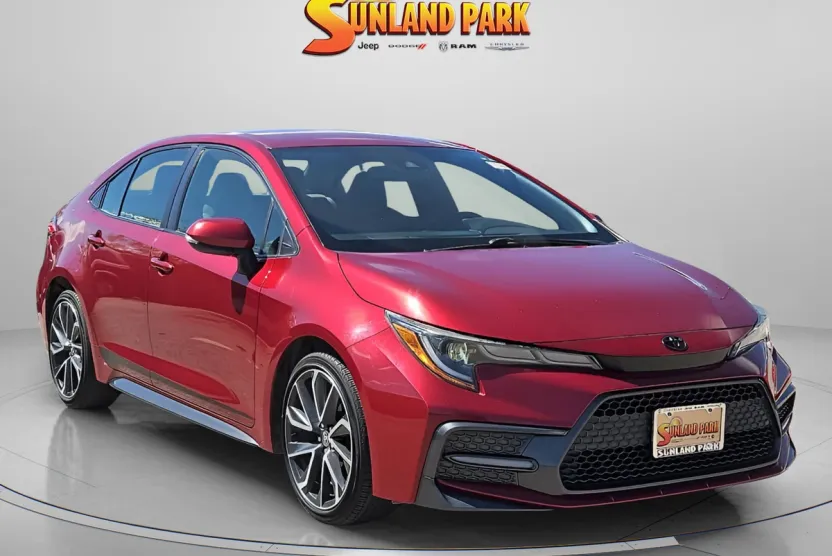 2022 Toyota Corolla SE photo 1