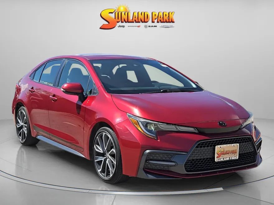 2022 Toyota Corolla SE photo 1