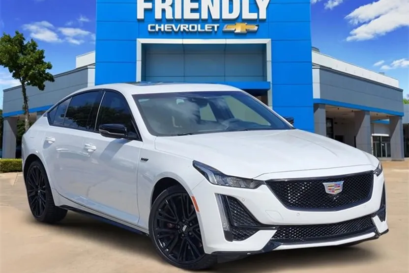 2024 Cadillac CT5 V photo 1