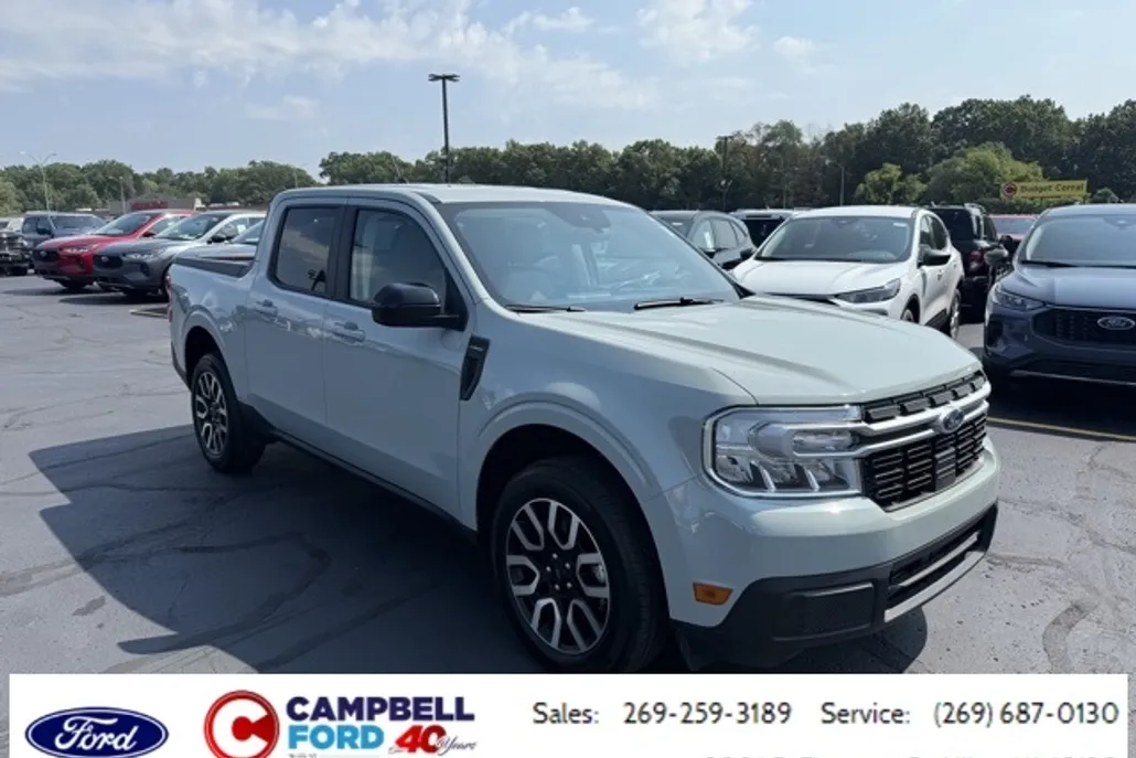 2024 Ford Maverick Lariat photo 1