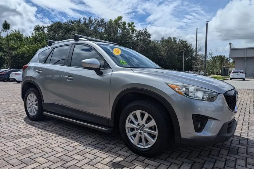 2014 Mazda CX-5 Touring photo 1