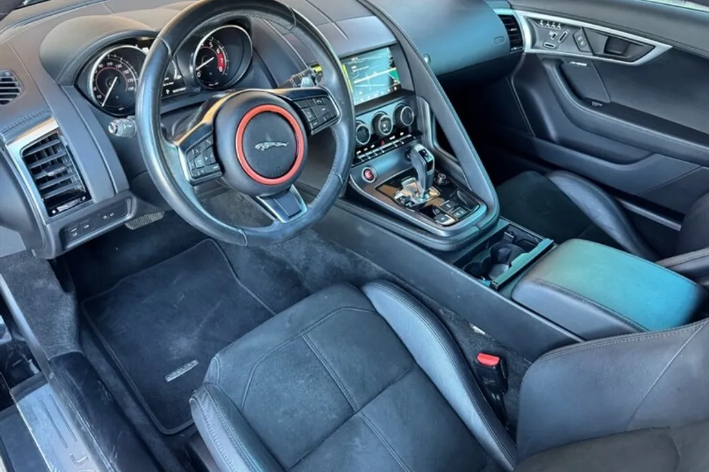 2020 Jaguar F-TYPE P300 photo 1