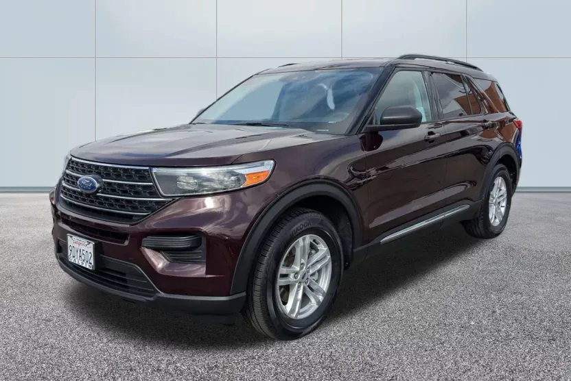 2022 Ford Explorer XLT photo 1