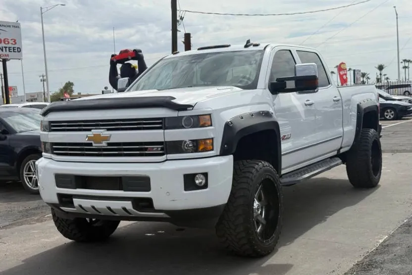 2016 Chevrolet Silverado 3500HD LTZ photo 1