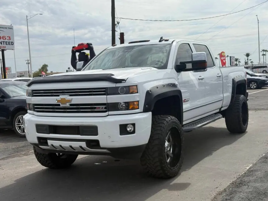 2016 Chevrolet Silverado 3500HD LTZ photo 1