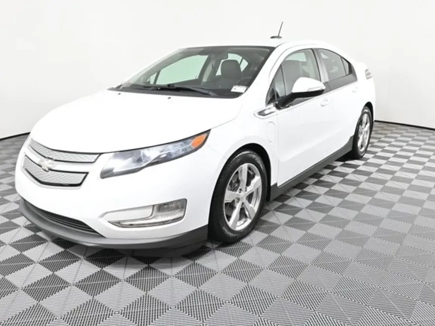 2015 Chevrolet Volt Base photo 1