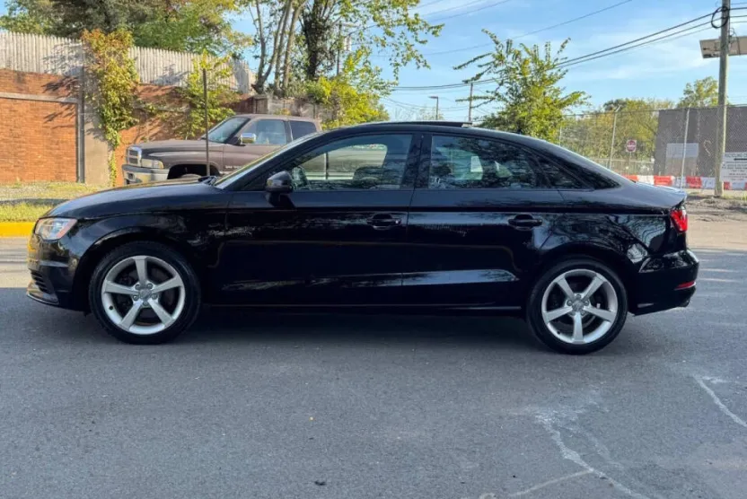 2016 Audi A3 2.0T Quattro Premium photo 1
