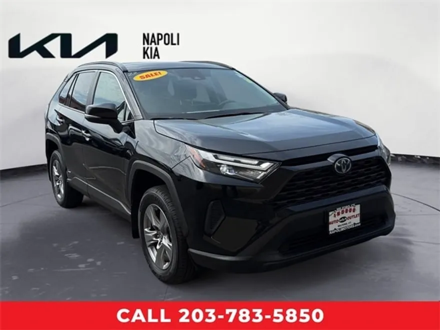 2022 Toyota RAV4 Hybrid XLE photo 1