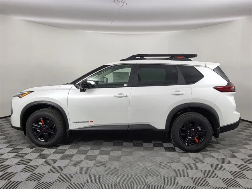 2025 Nissan Rogue SV photo 1