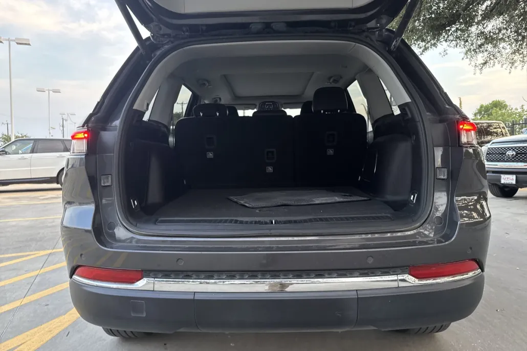 2023 Jeep Grand Cherokee 4xe photo 1