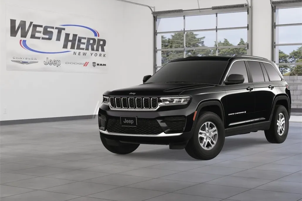 2025 Jeep Grand Cherokee Laredo photo 1
