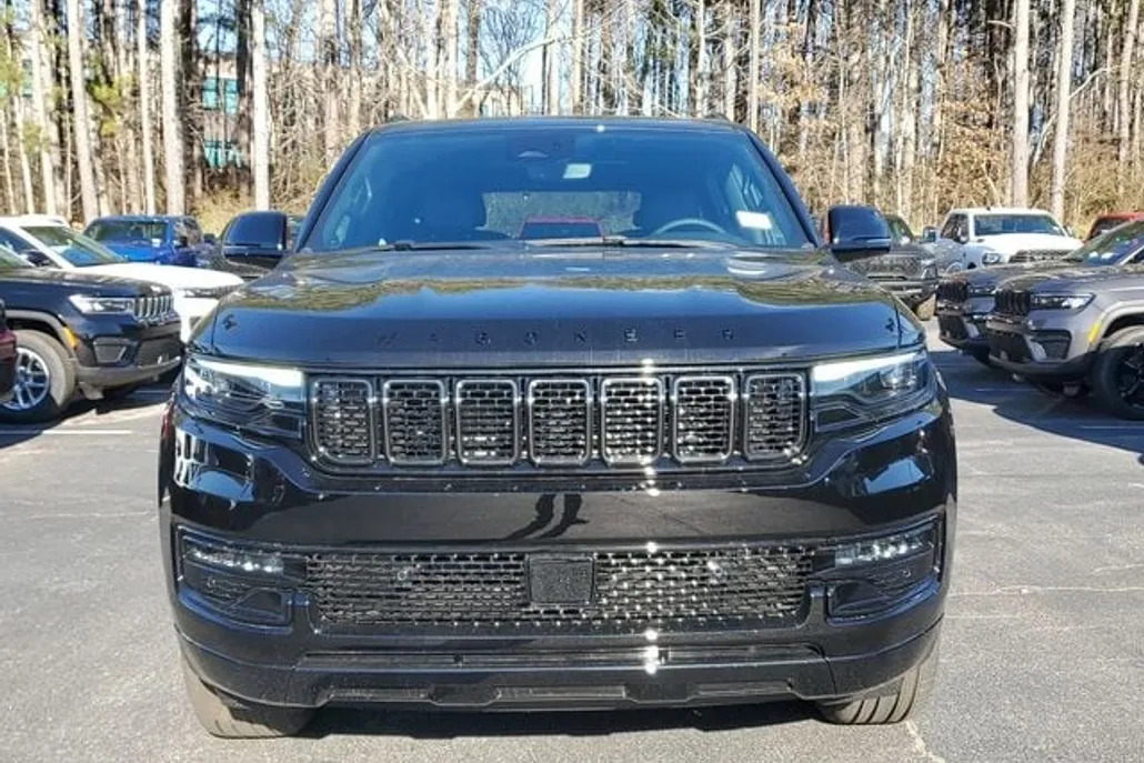 2025 Jeep Wagoneer Carbide photo 1