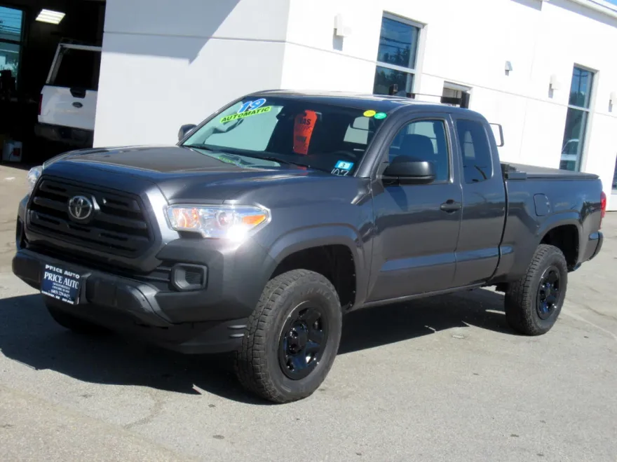 2019 Toyota Tacoma SR 4x4 Access Cab photo 1