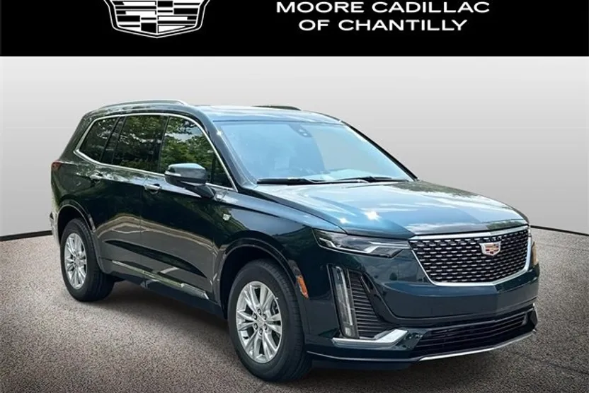 2025 Cadillac XT6 Luxury photo 1