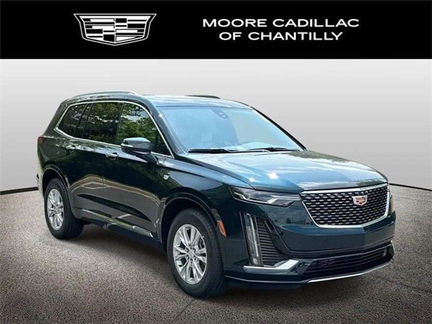 2025 Cadillac XT6 Luxury photo 1