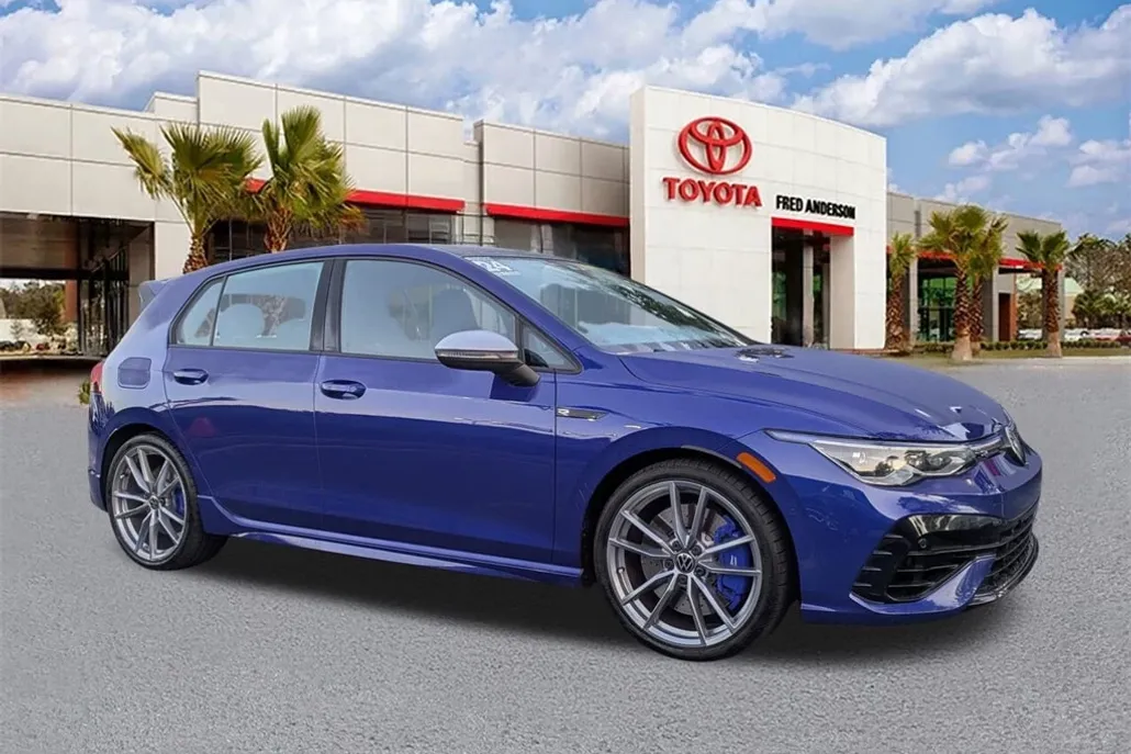 2024 Volkswagen Golf R photo 1