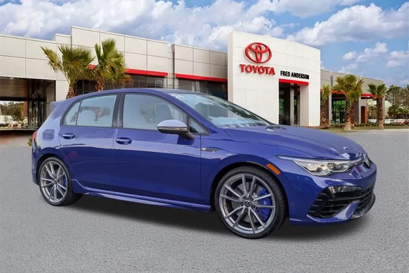 2024 Volkswagen Golf R photo 1