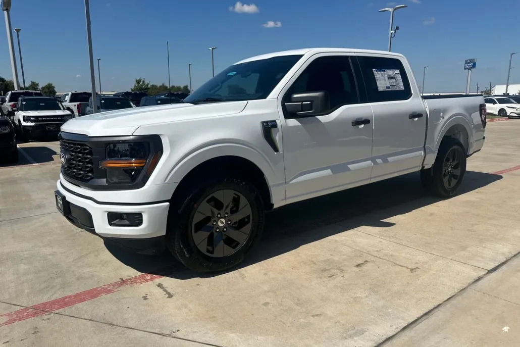 2025 Ford F-150 STX photo 1