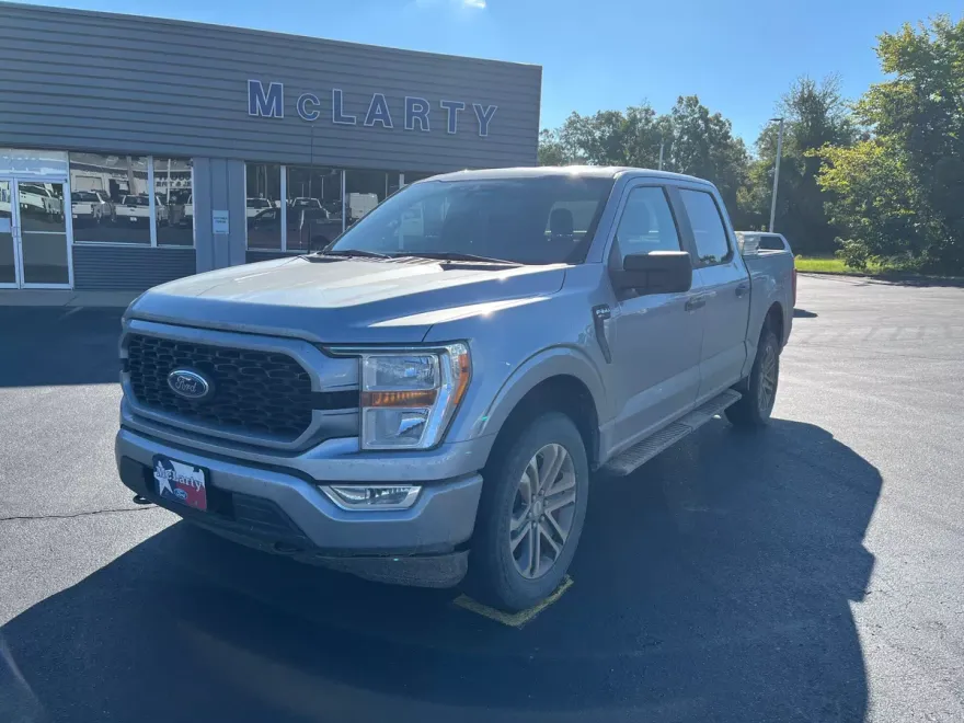 2021 Ford F-150 XL photo 1