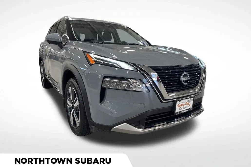 2023 Nissan Rogue Platinum photo 1