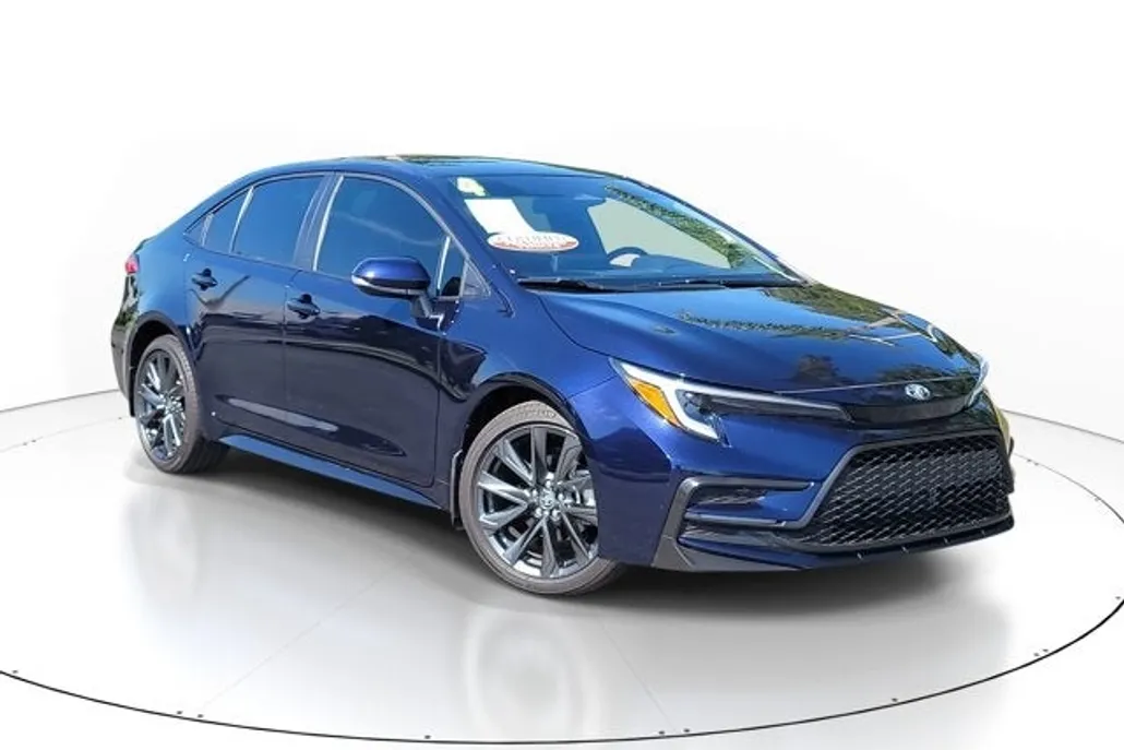 2024 Toyota Corolla SE photo 1