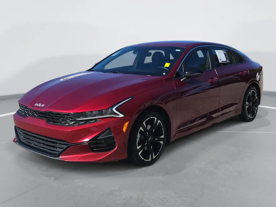 2022 Kia K5 GT-Line photo 1