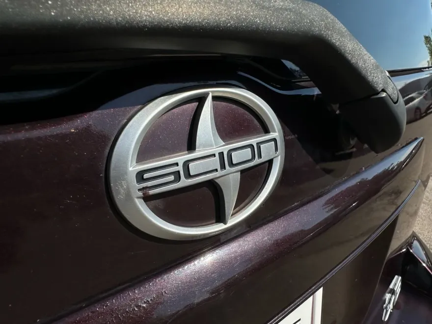 2015 Scion xB Base photo 9