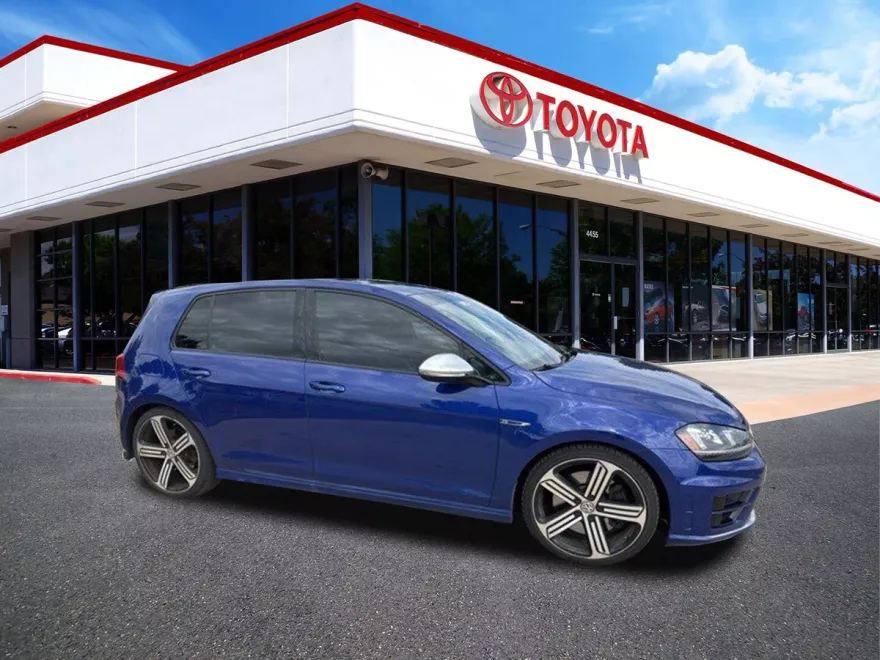 2015 Volkswagen Golf R photo 1