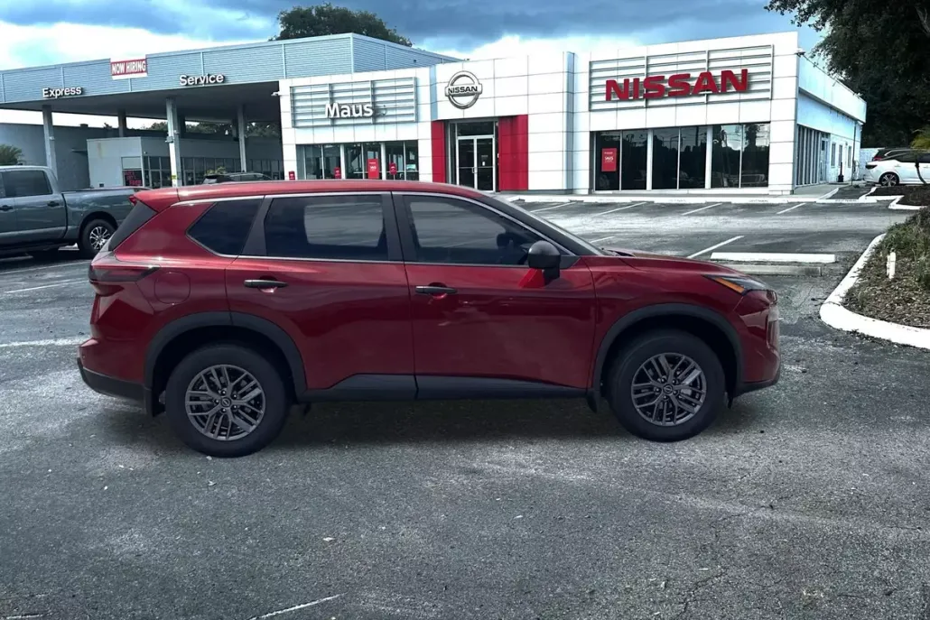 2026 Nissan Rogue S photo 1