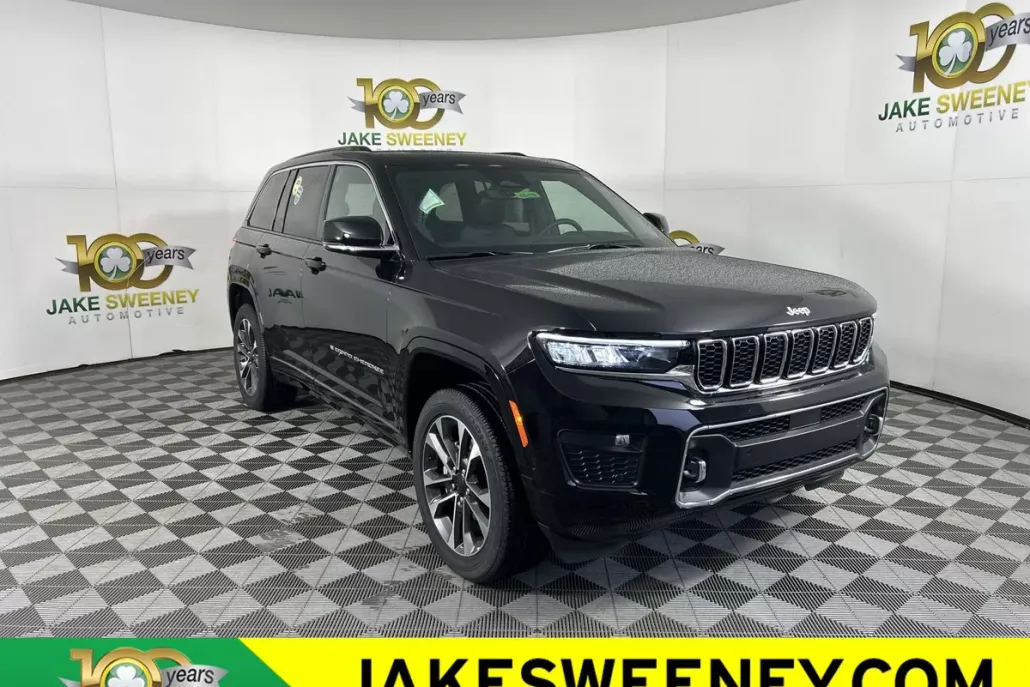 2025 Jeep Grand Cherokee Overland photo 1