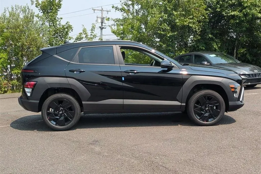 2026 Hyundai Kona SEL photo 1