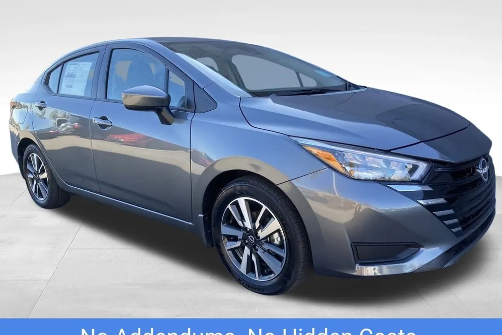 2025 Nissan Versa 1.6 SV photo 1