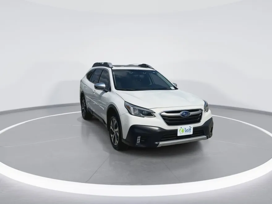 2022 Subaru Outback Touring XT photo 1