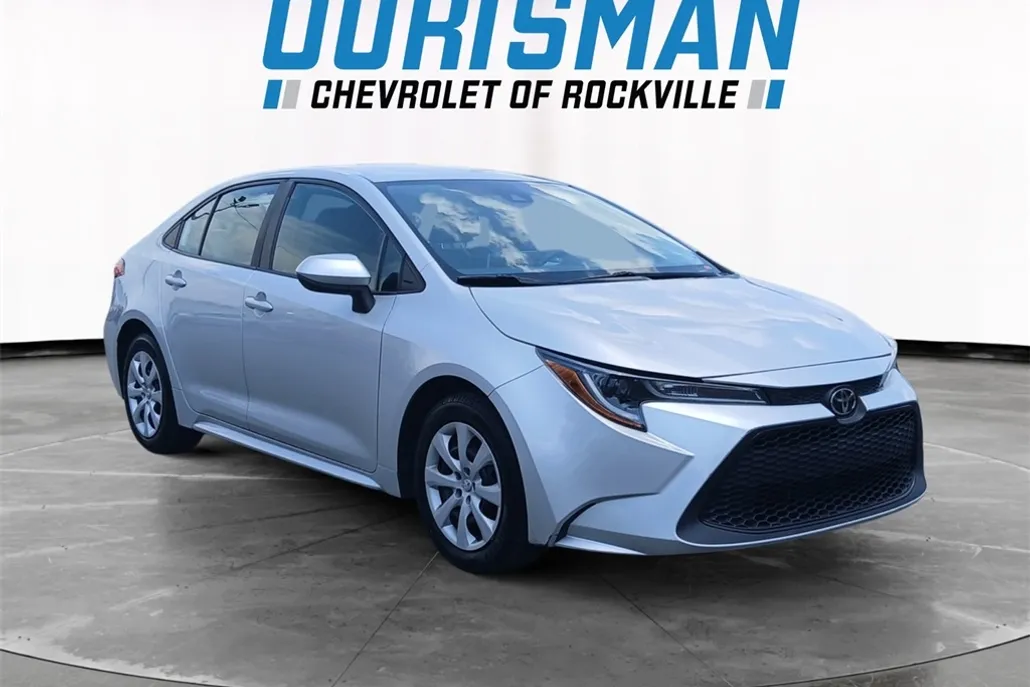 2020 Toyota Corolla LE photo 1