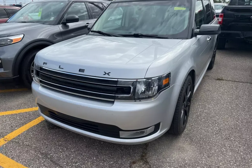 2019 Ford Flex SEL photo 1
